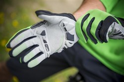 Endura SingleTrack Plus Long Finger Cycling Glove AW17