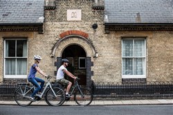 Ridgeback Electron Plus 2017 Electric Hybrid Bike