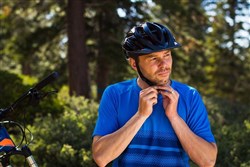 Giant Streak Urban/Road Cycling Helmet