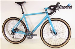 Charge Plug 2 - Ex Display - Medium 2016 Road Bike