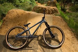 Saracen Amplitude AL Team 26" 2017 Jump Bike
