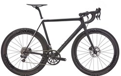 Cannondale SuperSix EVO Hi-Mod Disc Black Inc. 2017 Road Bike